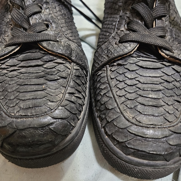 Christian Louboutin Black Python  Men\'s Oxfords.  Size 42.5 main image 7